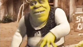 Shrek's dancing 😍.