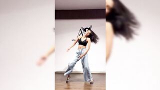 Indian Girl Sanu Shahdev Dance 4