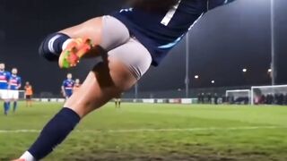 Girls goalkepeer