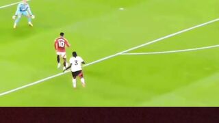 MU melepasnya. Chelsea belum bisa memaksimalkannya. Sekarang Aston Villa mengambil kesempatan. 👀