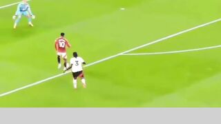 MU melepasnya. Chelsea belum bisa memaksimalkannya 2