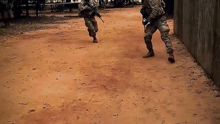 De Oppresso Liber - Five Finger Death Punch short lyrics video