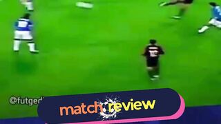 Rivaldo tampil luar biasa dengan mencetak hat-trick yang membawa Barça menang 3–2