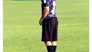 Siapakah dia sebenarnya?