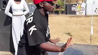 Stuutula, Moses Na Janshu Comedy