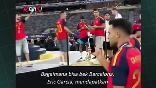 Eric Garcia Pakai Ponsel Rahasia di Final Piala Dunia!