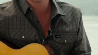 Zach Top's Good Girls performence