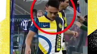 Bukannya ribut di ruang ganti