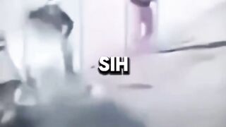 Cobaan Remaja Tangguh di Bogor: Ditabrak hingga Dagangan Tumpah, Namun Memilih Ikhlas 🍲💔