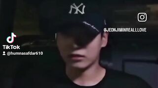 Jungkook moment