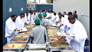 Saudi Arabia decides to provide food vouchers to Umrah pilgrims from 4 countries including Pakistan