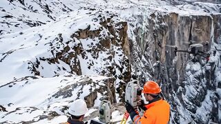 Building a Mega Bridge Over an Impossible Drop/How Engineers Conquered This Deadly Mountain Gap