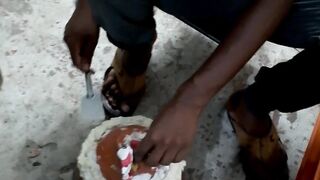 সবাই মিলে এই প্রথম হান্ডি চিকেন রান্না