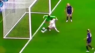GIRLS ???? BOYS GK ????
