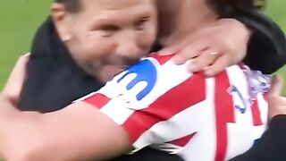 Gimana Nasib Julián Álvarez Usai Batal ke Barcelona 😱💔