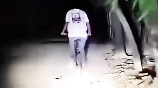 “Yang Punya Lampu Jalan Kayaknya Lupa Nyala 🤣”