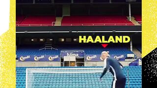 Makan pisang jalan