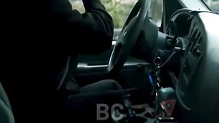 Dapat warisan rumah mewah sih seneng, tapi kalau isinya "penghuni ghaib" begini gimana? 😱😱