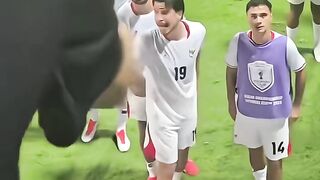 Momen panas suporter indonesia vs singapura