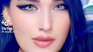 Pretty Girl 280
