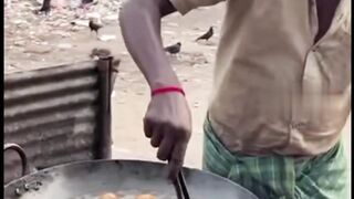 ​🤮 Samosas Fried Next to a Literal Mountain of GARBAGE (Would You Eat This?)#chef#streetfood#cooking