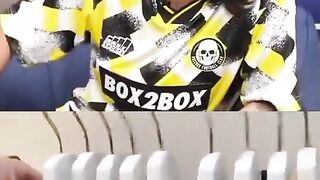 Kriteria jersey yang ga dibeli Ganindra Bimo