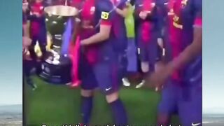 Definisi kapten dan sejati di dalam maupun luar lapangan! 👑⚽️
