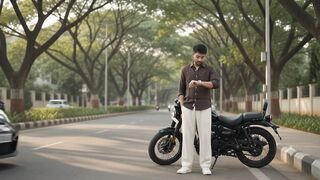 সে আমাকে শুধু ওয়েট করাচ্ছে
