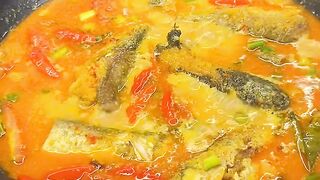 Resep Mangut Ikan Belanak Kuah Santan Pedas Gurih, Bumbunya Meresap Banget! 🐟🔥