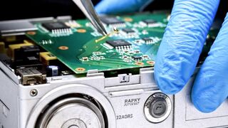 Gold Extraction from an Old VCR 📼✨ | E-Waste Gold Recovery