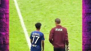 Dari bocah 8 tahun yang dijuluki "Messi Kecil" di YouTube