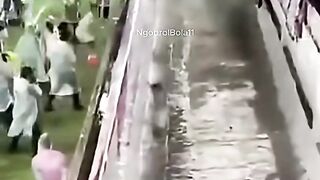 dah jatuh ke terowongan
