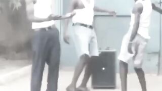 🕺💃