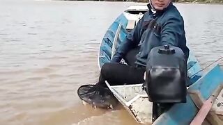 Travel to the shrimp fishing spot