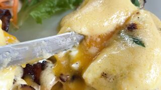Eggs Benedict