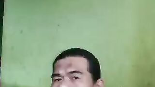 Entahlah musti gimana