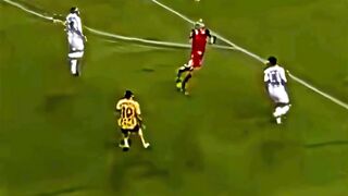 ⚽ 🔥 Salah satu gol paling ikonik dalam sejarah sepak bola!