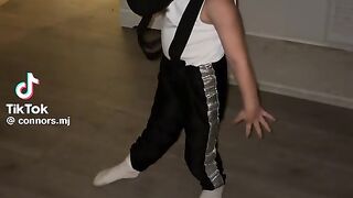 Super Baby Boy Dance Step