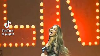 Hot Dance Performance 4
