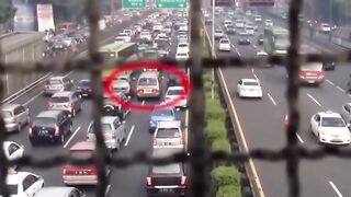 How different countries react to Ambulance Sirens #facebookreels #reelsvideoシ #virelreels #trending #virel #reels