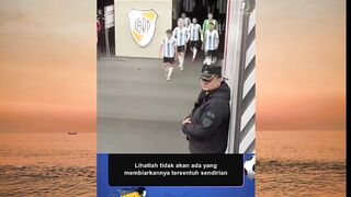 Ekspresi yang mewakili perasaan para pemain saat melihat BTR angkat trofi!