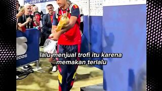 🏆 KOK BISA?! Juara Dunia Tapi Trofinya Dilelang! 😳👇