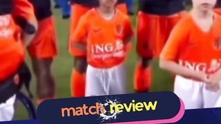 De Jong tertawa karena gerakan dansa anak itu lucu, dianggap momen wholesome 2