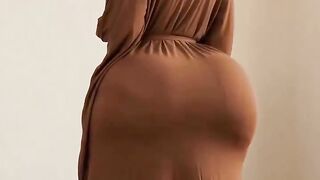 The Rhythm of Arab in One Amazing Dance