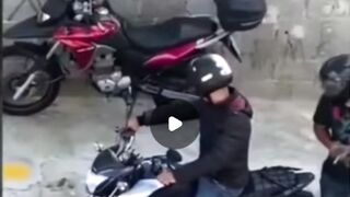 Se deu mal