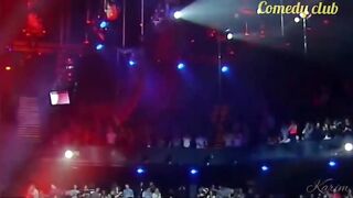 Dave Chappelle Full Stand Up -- A White Guy Threw A Banana Peel At Me