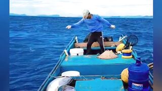 Amazing Fishing Catch | Big Fish Caught in the Open Ocean
