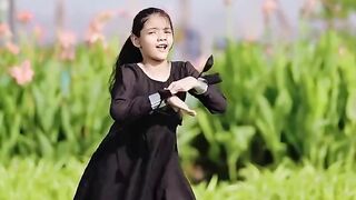 Little girl dance in black dress