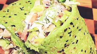 High-protein spinach rap easy breakfast 💚💚