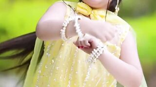 So kute baby dance